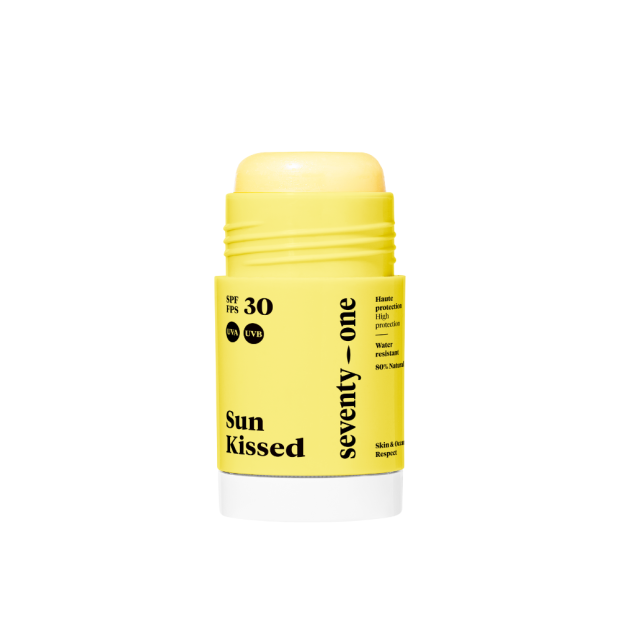 SeventyOne Percent Sun Kissed Stick Solaire Invisible SPF30, 15g | Parashop.com