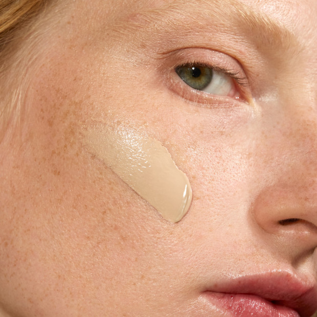 MADARA SKINONYM fond de teint semi-mat aux peptides 20 IVORY, 30ml | Parashop.com