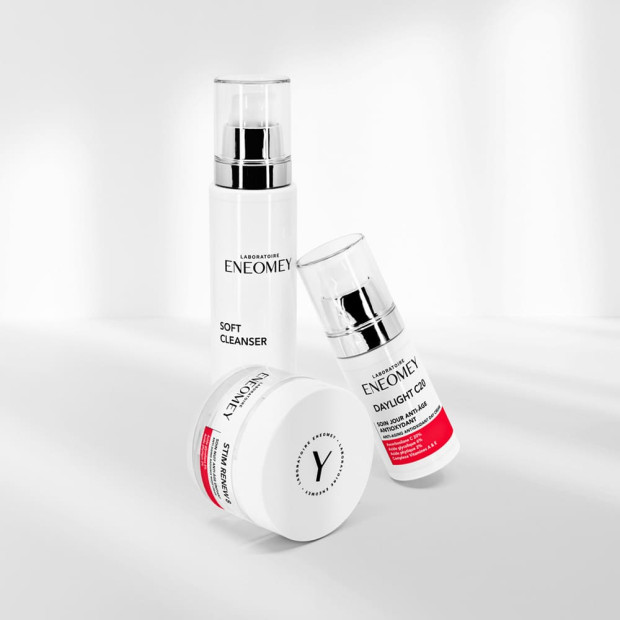 Stim Renew 8 Soin Nuit Anti-Âge Unifiant, 50ml